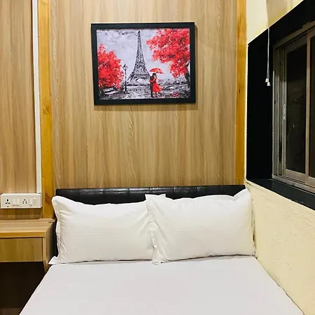 Casa Cabin Stay Mumbai Airport-3